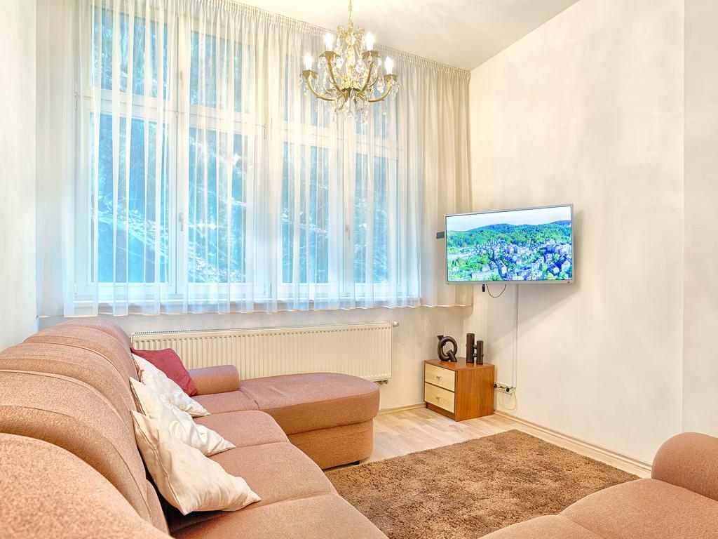 Apartments Valencia Karlovy Vary Room photo